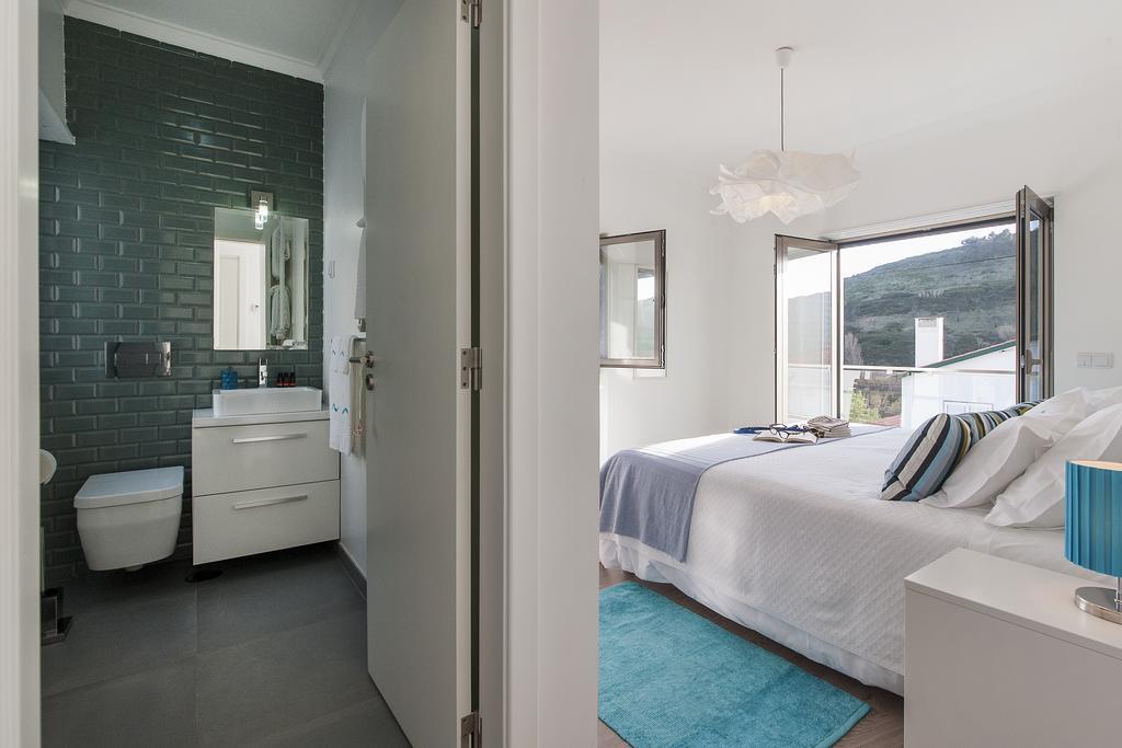 Beachouse - Surf, Bed & Breakfast Ericeira Værelse billede
