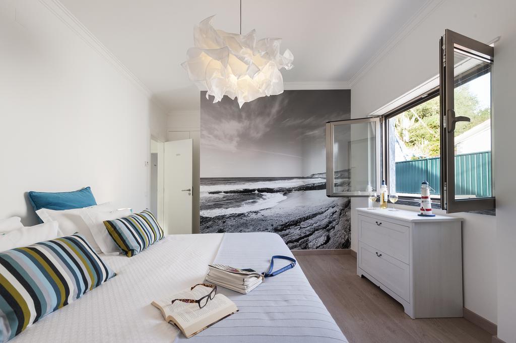 Beachouse - Surf, Bed & Breakfast Ericeira Værelse billede