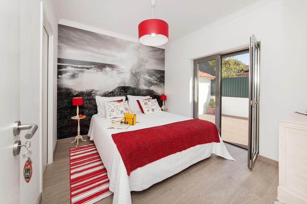 Beachouse - Surf, Bed & Breakfast Ericeira Værelse billede