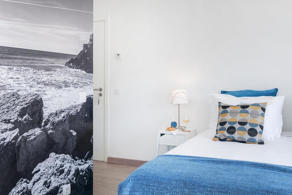 Beachouse - Surf, Bed & Breakfast Ericeira Værelse billede