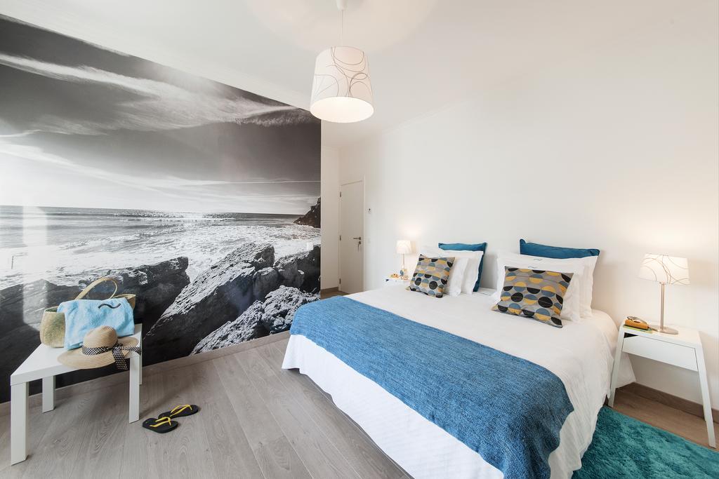 Beachouse - Surf, Bed & Breakfast Ericeira Værelse billede