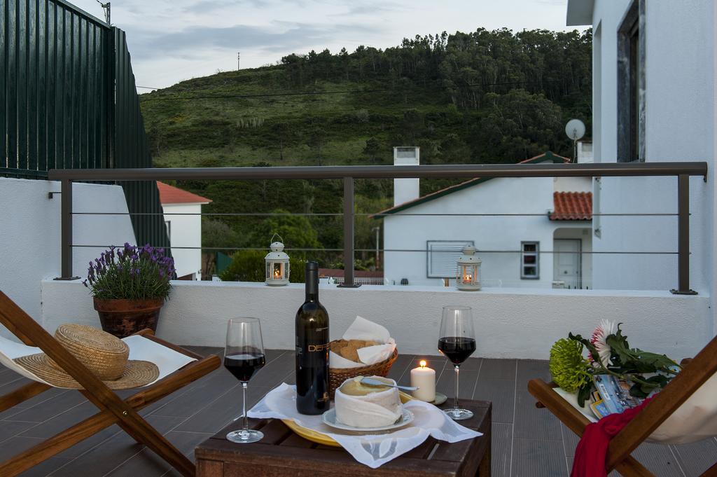 Beachouse - Surf, Bed & Breakfast Ericeira Værelse billede